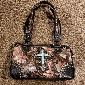 Camo purse
